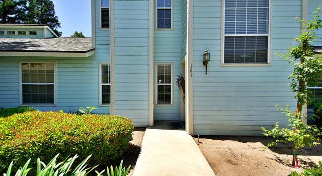 Photo of 161 W Pillgrim Ln, Clovis, CA 93612