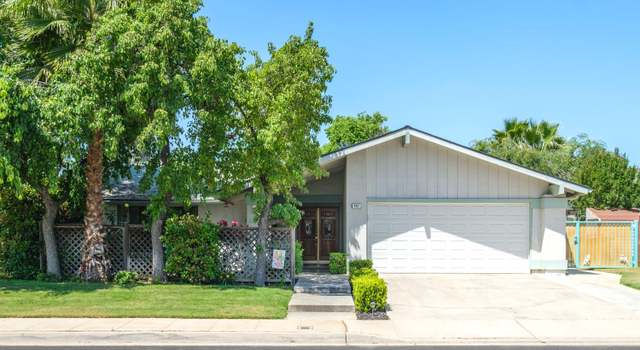 Photo of 422 Whittier Ave, Clovis, CA 93611
