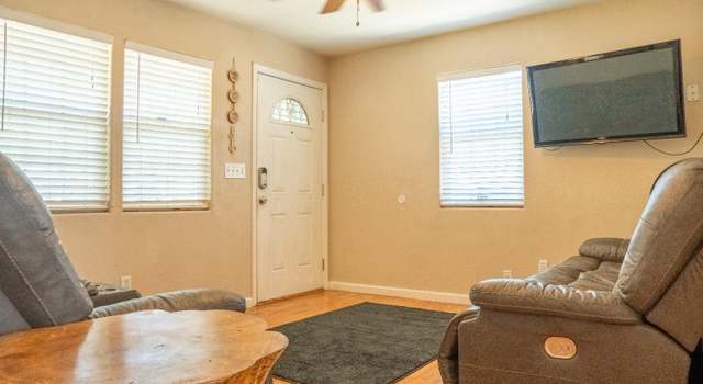 Photo of 1332 E Cortland Ave, Fresno, CA 93704