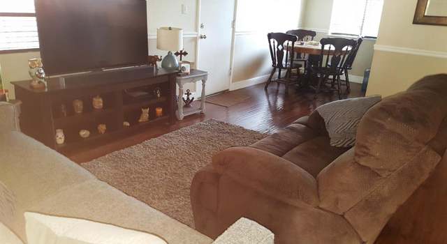Photo of 126 Santa Ana Ave, Clovis, CA 93612