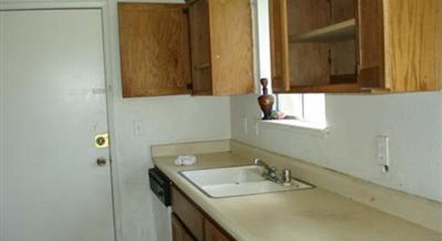 Photo of 675 Lozano St, Mendota, CA 93640