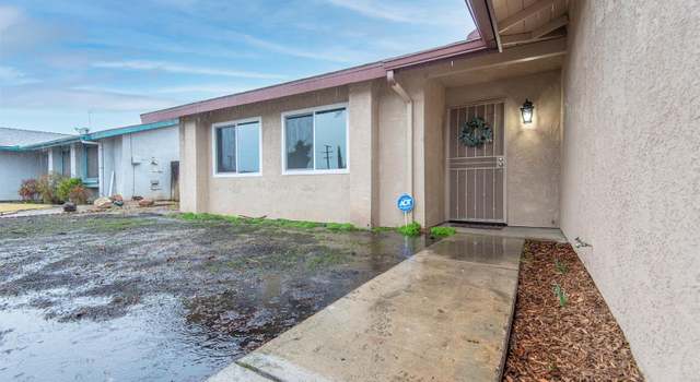 Photo of 1028 Salem Dr, Hanford, CA 93230