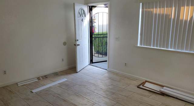 Photo of 4683 N 11th St, Fresno, CA 93726
