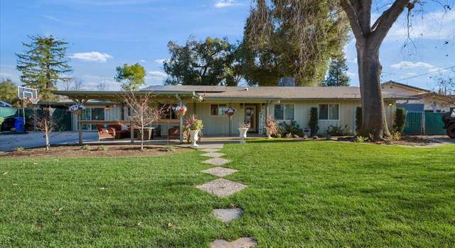 Photo of 270 Trout Lake Dr, Sanger, CA 93657