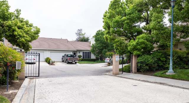Photo of 510 Village Ct, Dinuba, CA 93618
