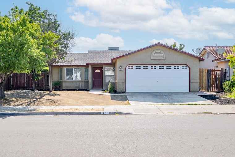 Photo of 1750 Truman Dr Madera, CA 93638