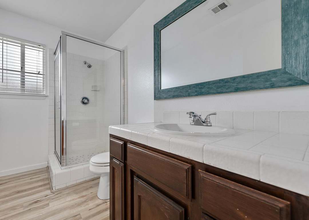9525 N Archie Ave, Fresno, CA 93720