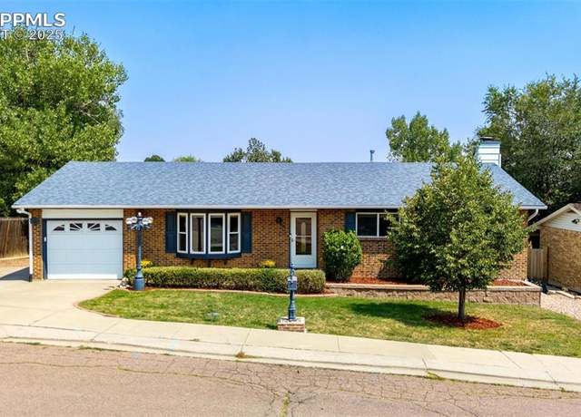 Property at 19 E Clover Cir, Colorado Springs, CO 80906, 4 beds, 3 baths
