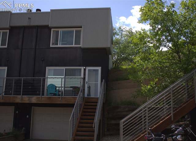 Property at 516 Superior St, Colorado Springs, CO 80904, 2 beds, 1.5 baths