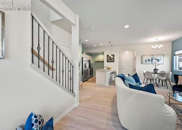 Property at 7911 Shiloh Mesa Dr, Colorado Springs, CO 80908, 3 beds, 2.5 baths