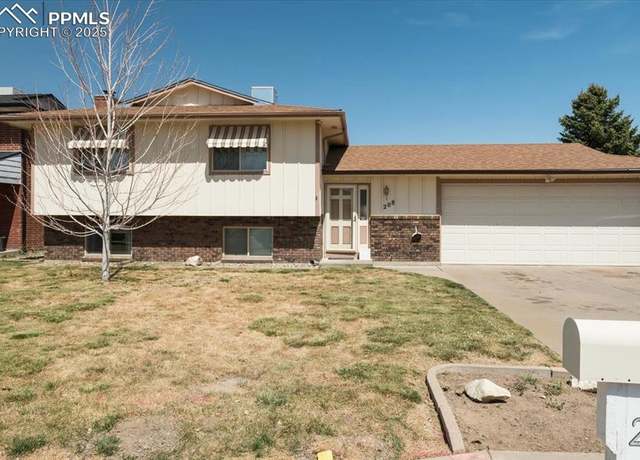 Property at 208 Starlite Dr, Pueblo, CO 81005, 4 beds, 3 baths