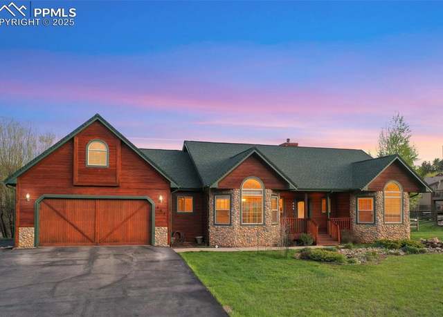 Property at 427 Gray Horse Cir, Woodland Park, CO 80863, 5 beds, 3 baths