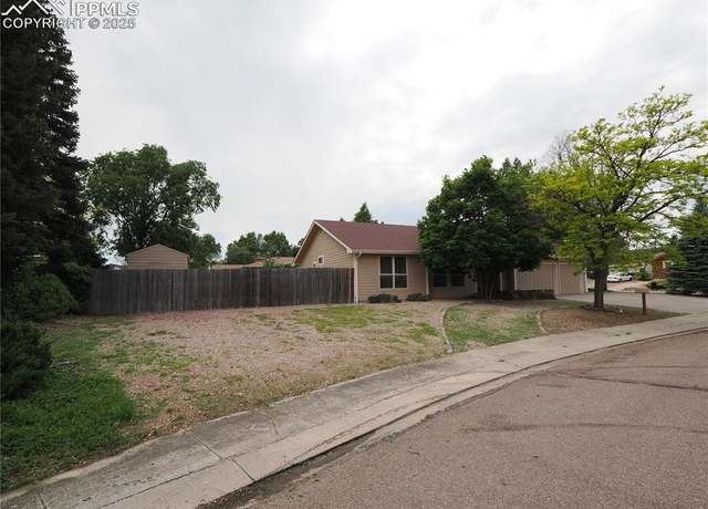 Property at 1765 Kimberly Pl, Colorado Springs, CO 80915, 3 beds, 2 baths