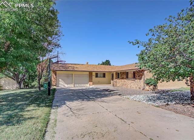Property at 1415 Acacia Dr, Colorado Springs, CO 80918, 5 beds, 3 baths
