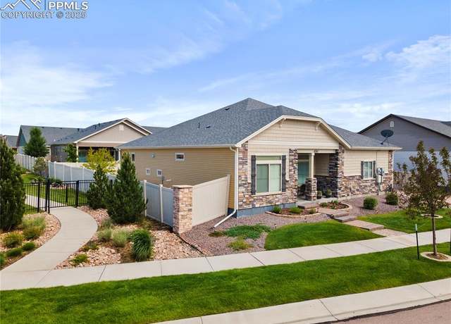 Property at 6747 Golden Briar Ln, Colorado Springs, CO 80927, 3 beds, 3 baths