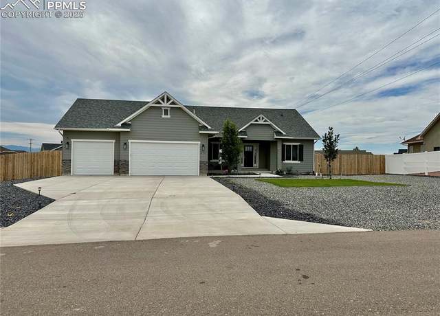 Property at 671 N Snyder Dr, Pueblo West, CO 81007, 3 beds, 2.5 baths