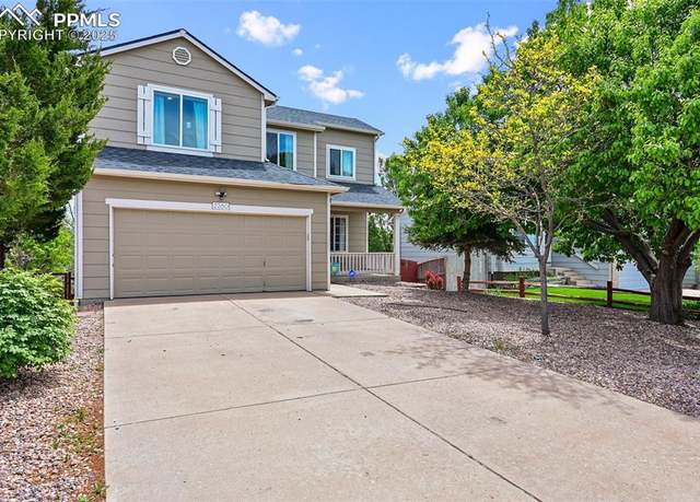 Property at 2280 Lisa Dr, Colorado Springs, CO 80915, 3 beds, 2.5 baths