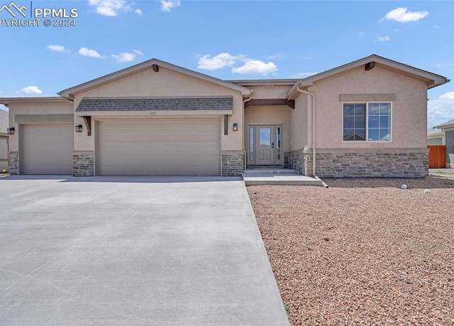 Property at 117 Rocchio Dr, Florence, CO 81226, 3 beds, 2.5 baths