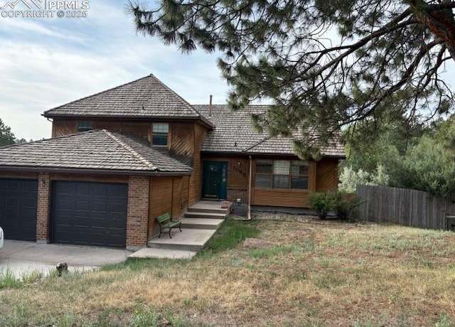 Property at 1065 Allegheny Dr, Colorado Springs, CO 80919, 4 beds, 4 baths