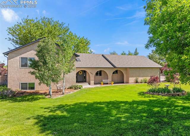 Property at 24951 Everett Rd, Pueblo, CO 81006, 5 beds, 3.5 baths