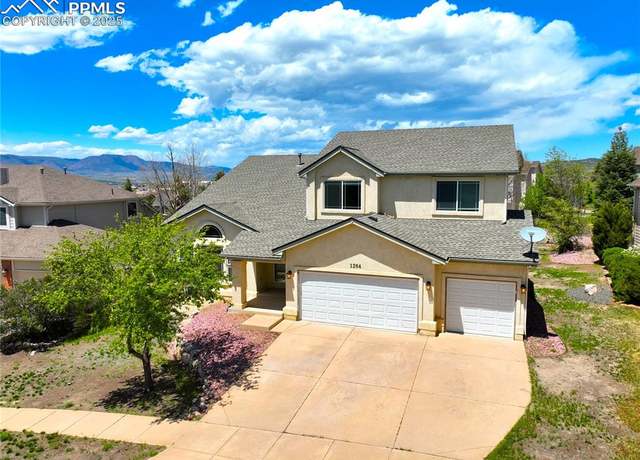 Property at 1264 Castle Hills Pl, Colorado Springs, CO 80921, 5 beds, 3.5 baths