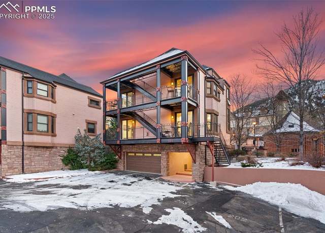 Property at 117 Canon Ave, Manitou Springs, CO 80829, 3 beds, 3 baths