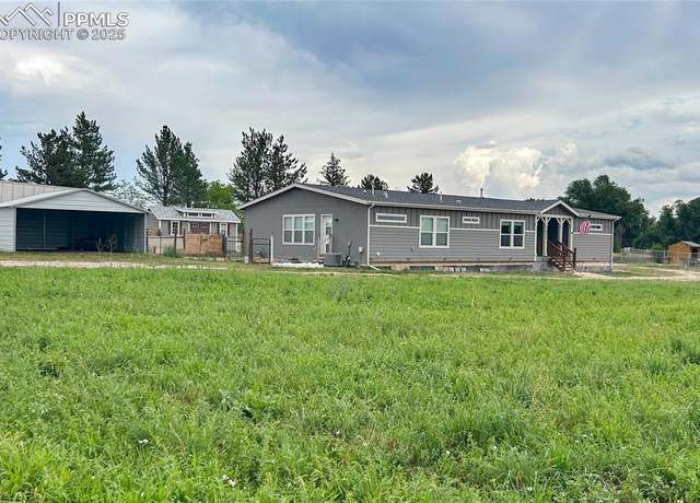 Property at 1023 9th St, Penrose, CO 81240, 3 beds, 3 baths
