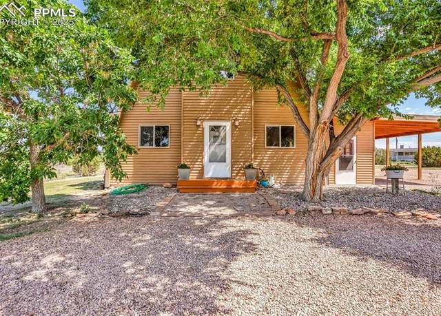 Property at 1559 9th St, Penrose, CO 81240, 3 beds, 2 baths