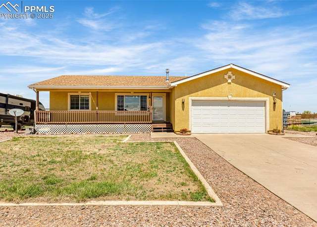 Property at 1189 W Meadowmoor Dr, Pueblo, CO 81007, 5 beds, 3 baths