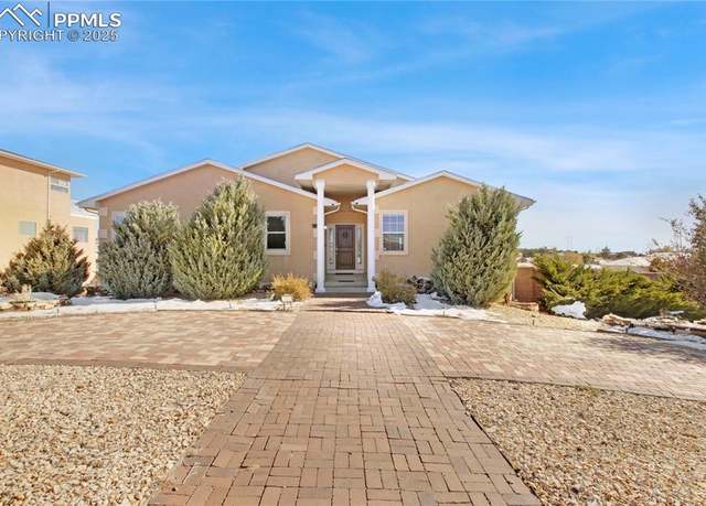 Property at 946 S Greenway Ave, Pueblo West, CO 81007, 4 beds, 3.5 baths