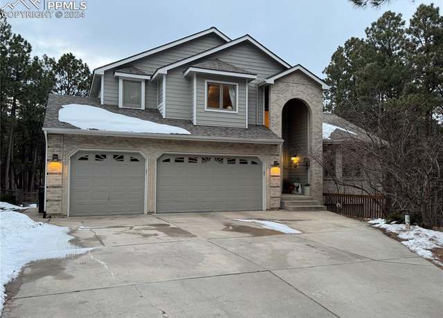 Property at 17490 Caribou Dr, Monument, CO 80132, 5 beds, 4 baths