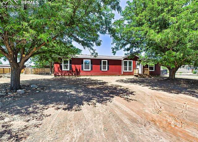 Property at 882 S Tolstoi Dr, Pueblo West, CO 81007, 4 beds, 2 baths