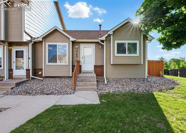 Property at 3123 Bridgewater Dr, Colorado Springs, CO 80916, 3 beds, 1.5 baths