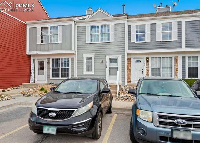 Property at 4054 Charleston Dr, Colorado Springs, CO 80916, 2 beds, 3 baths