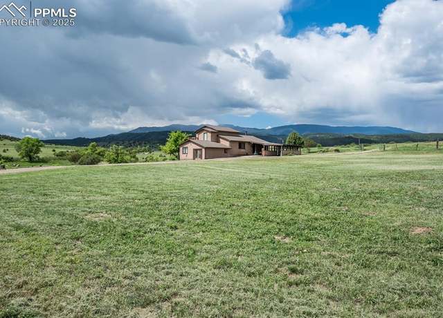 Property at 8419 3r Rd, Beulah, CO 81023, 3 beds, 3 baths