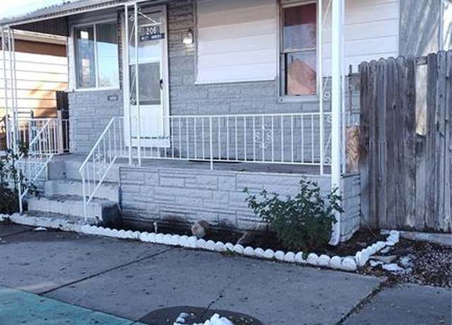 Property at 206 W Arroyo Ave, Pueblo, CO 81004, 4 beds, 2 baths