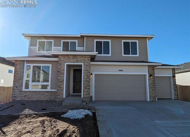 Property at 10062 Country Manor Dr, Peyton, CO 80831, 4 beds, 3 baths