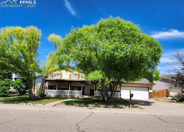 Property at 36 Briarwood Cir, Pueblo, CO 81005, 4 beds, 3 baths