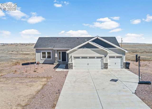 Property at 1086 N Purcell Blvd, Pueblo West, CO 81007, 3 beds, 2 baths