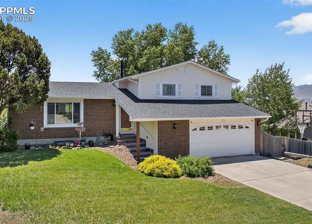 Property at 2227 Ptarmigan Ln, Colorado Springs, CO 80918, 3 beds, 2 baths