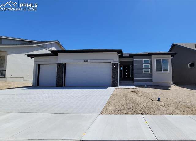 Property at 10684 Kentwood Dr, Colorado Springs, CO 80924, 4 beds, 3 baths