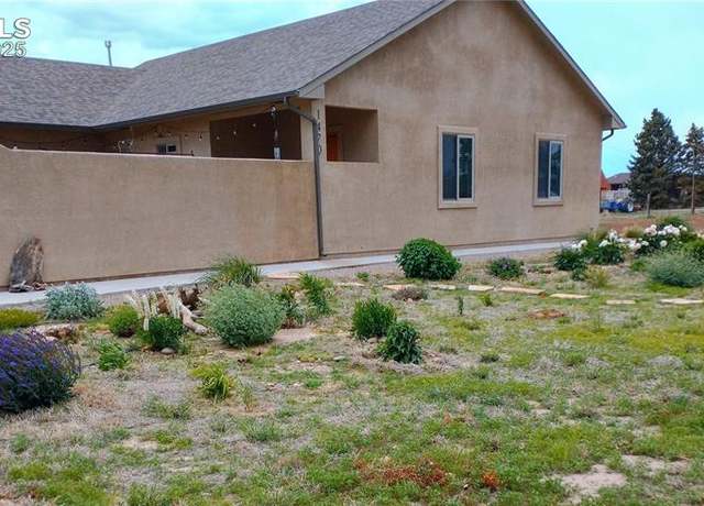Property at 1470 Villa Spanada St, Pueblo, CO 81006, 3 beds, 2 baths