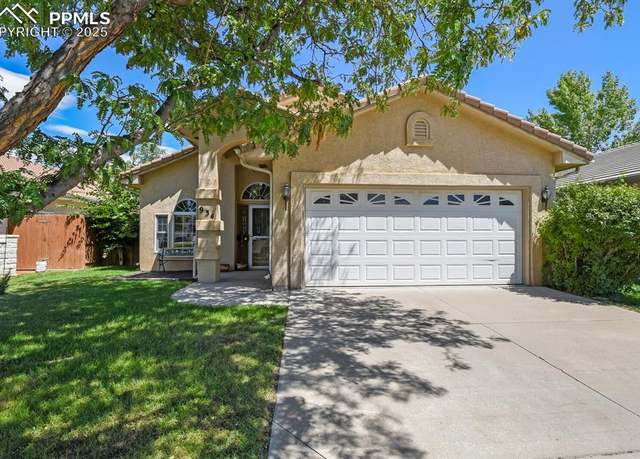 Property at 934 Cedarcrest Dr, Pueblo, CO 81005, 3 beds, 2 baths