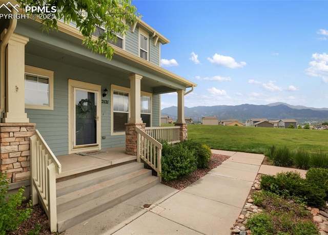 Property at 2121 Gilpin Ave, Colorado Springs, CO 80910, 3 beds, 2.5 baths