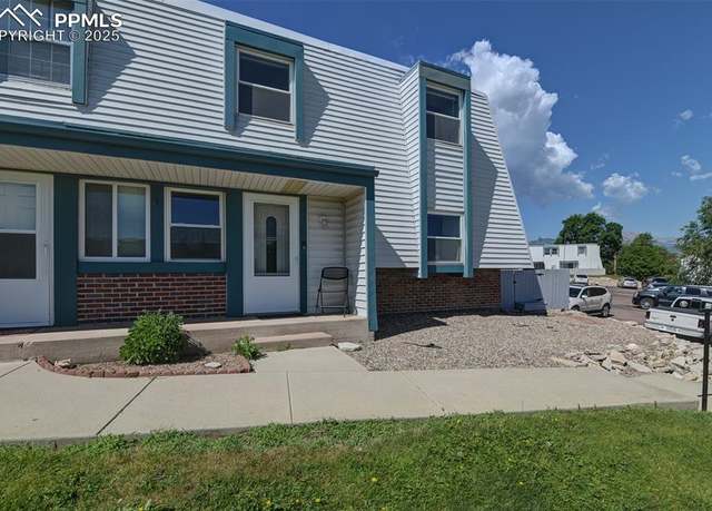 Property at 3029 E Fountain Blvd, Colorado Springs, CO 80910, 3 beds, 1.5 baths