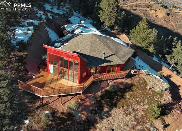 Property at 550 Upper Vista Rd, Manitou Springs, CO 80829, 3 beds, 2 baths