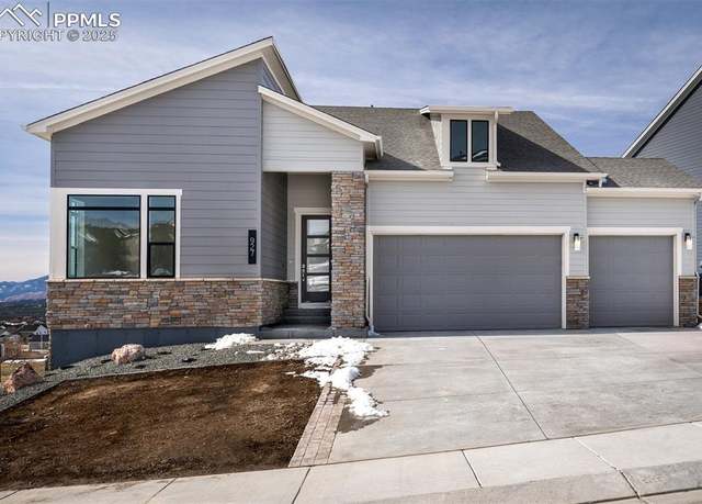 Property at 927 Walters Pt, Monument, CO 80132, 4 beds, 3 baths