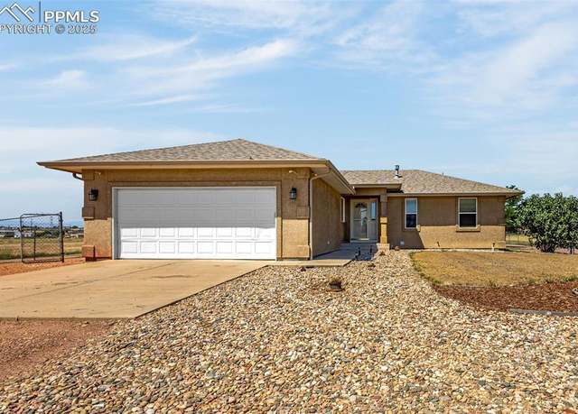 Property at 1493 N Challenger Ln, Pueblo West, CO 81007, 5 beds, 3 baths