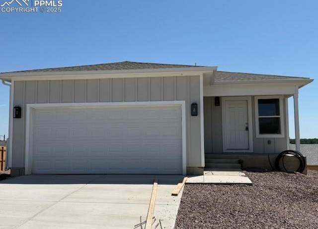 Property at 706 Pineda Ct, Pueblo, CO 81001, 4 beds, 3 baths