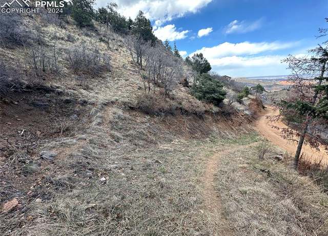 Property at 284 Neon Moon Vw, Manitou Springs, CO 80829